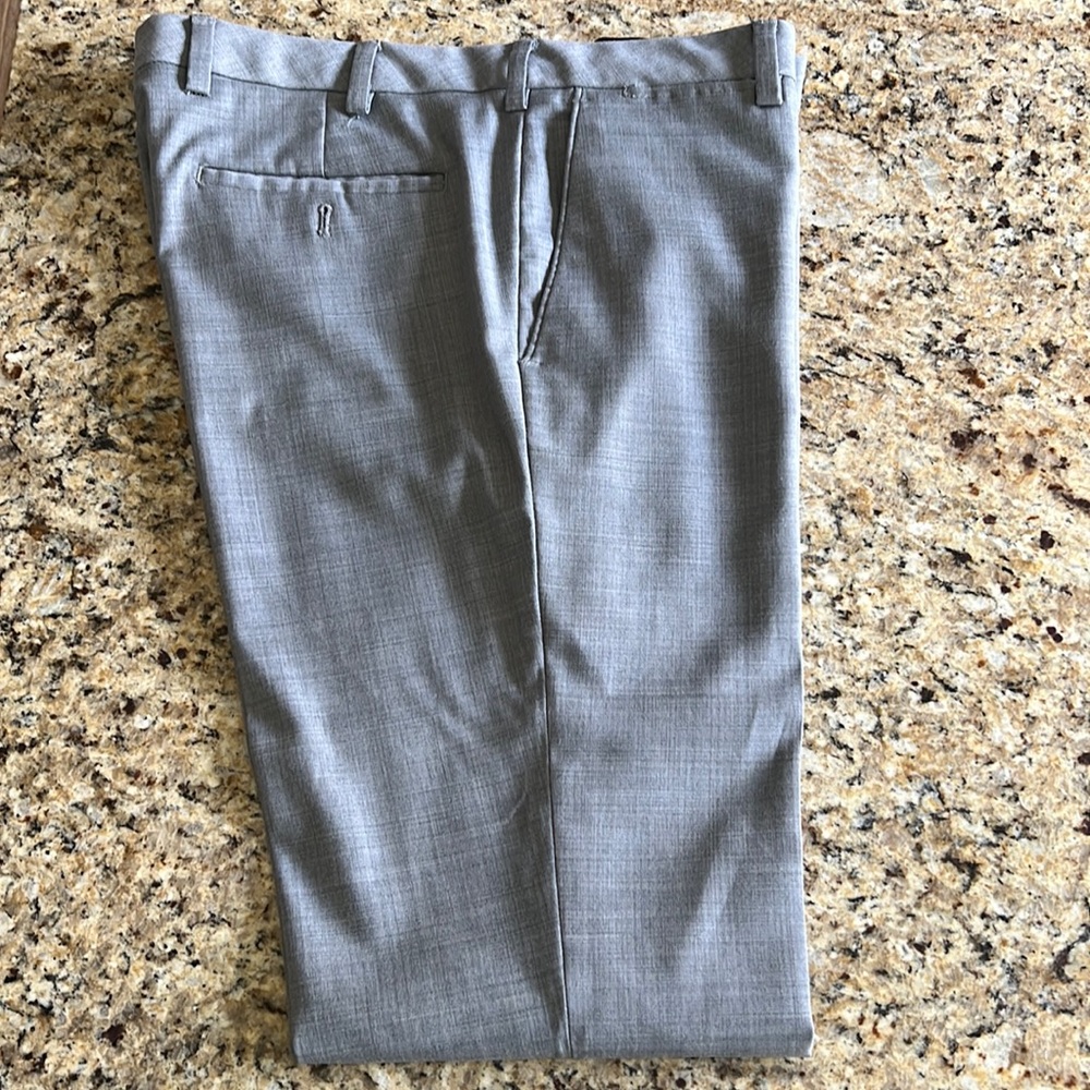 Men’s Light Grey Dress Pants slim fit 34x32 Louie Raphael Luxe business casual